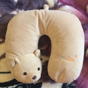 XPress Spa r Traveling Bear Neck Pillow